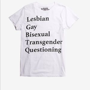 BNWT hot topic pride tee